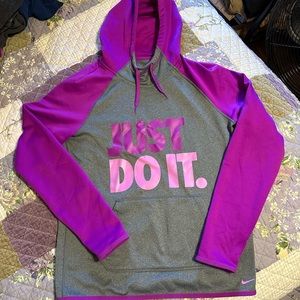 Nike Therma-Fit Hoodie Size Small